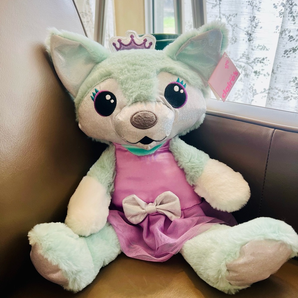 "Blizzard the Husky" plush toy from the Animal Adventure collection
